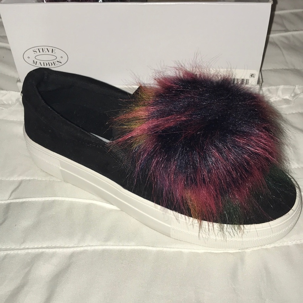 Steve Madden Black Slip-on w/ multi color pom pom